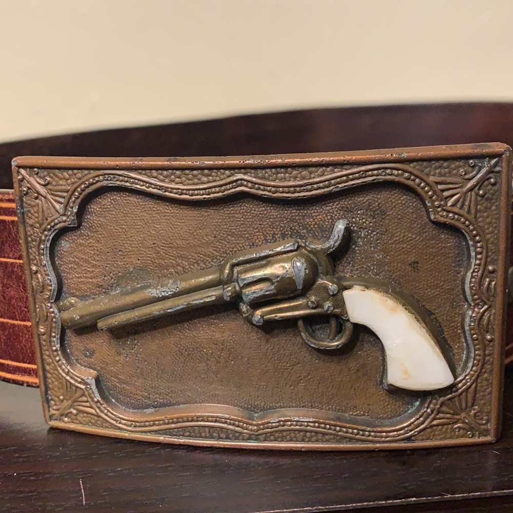Antique Smith & Wesson Tooled Leather Belt size 34 - Picture 3 of 13